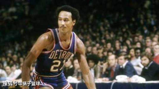 俱乐部的担 俱乐部的担