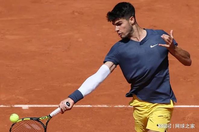 不仅意味着 不仅意味着